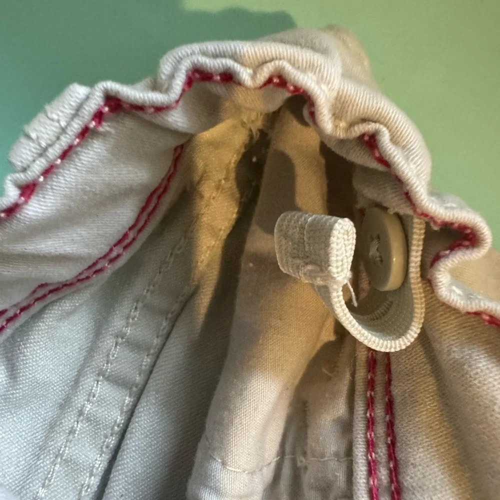 Size‎ 3Toddler Lot Of 4 - 1 Jeans, 1 Sweater, 1 Sweatshirt, 1 Socks